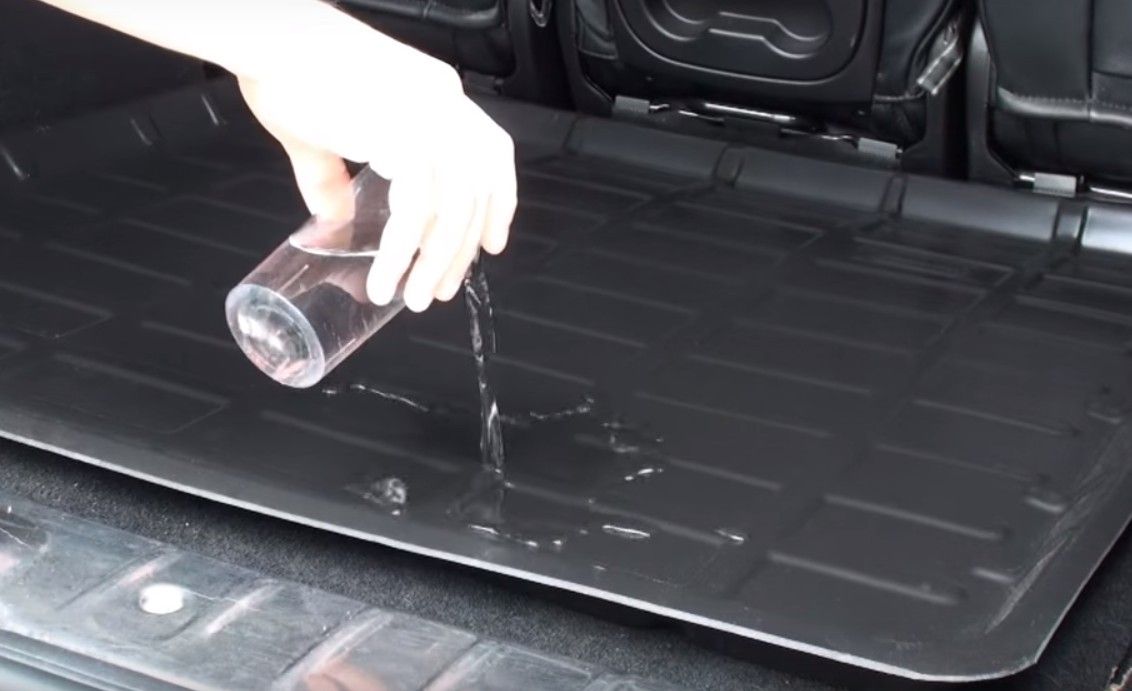 Tapete Porta Malas - Celta 00/